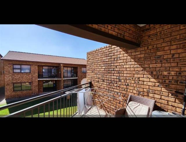 3 BEDROOM APARTMENT FOR SALE IN WITFIELD